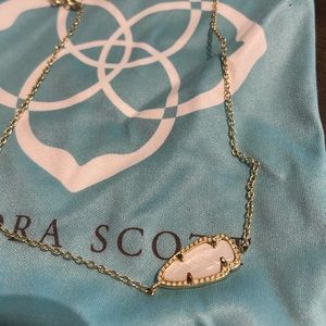Kendra Scott Kasey Arrowhead Necklace